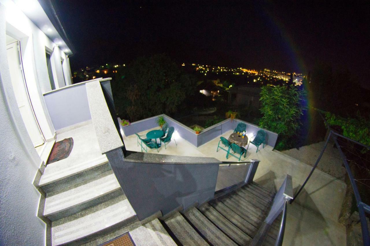 Apartman Spirto Требинье Экстерьер фото